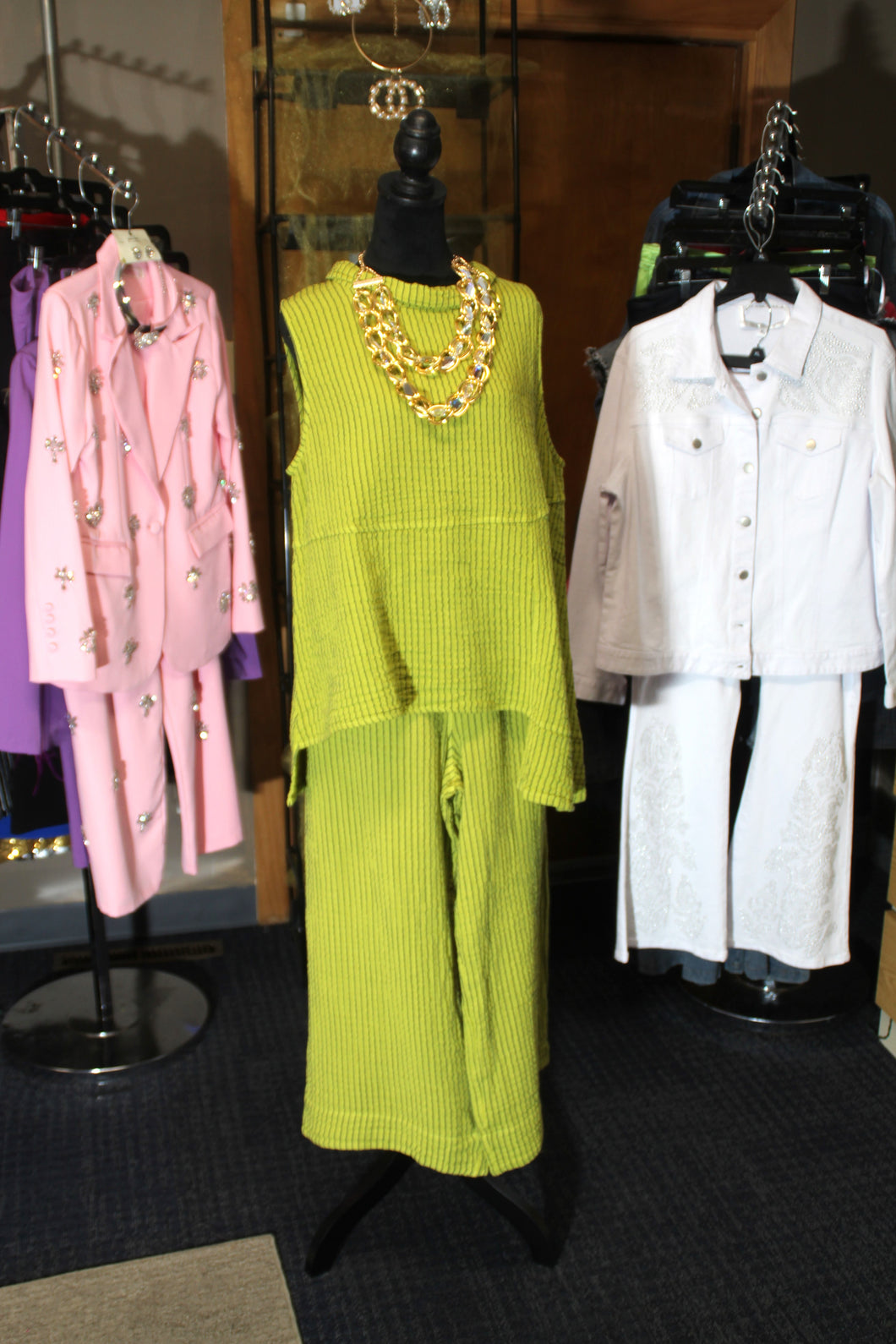 Green Sleeveless Set