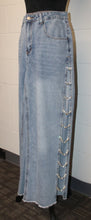 Load image into Gallery viewer, Rhinestone Chain Jeans
