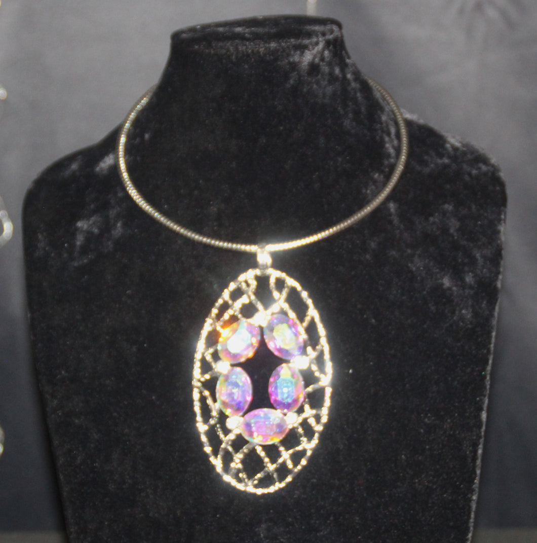 Woven Iridescent Necklace Set