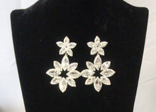 Load image into Gallery viewer, Silver Flower Earrings
